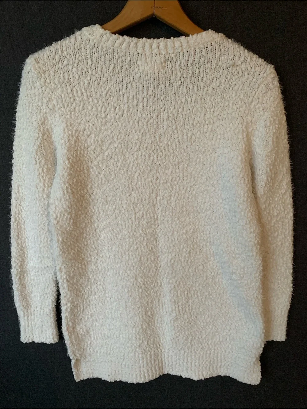 LOFT Fluffy Eyelash Knit V Neck Sweater Ivory Off-White Stretchy Soft Size M